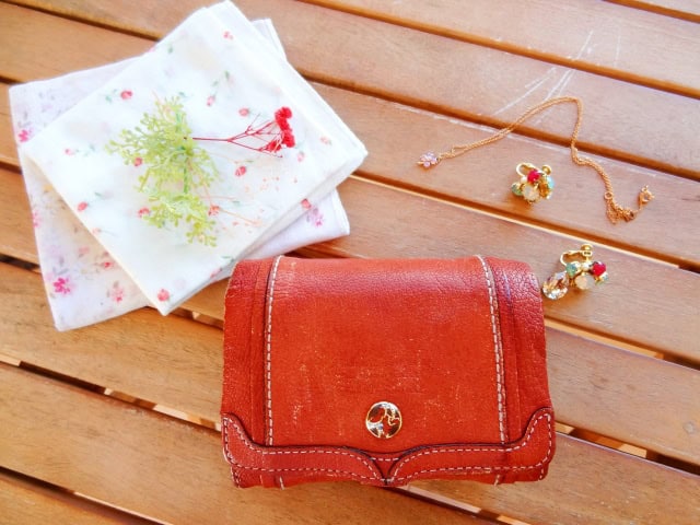 財布をきれいにするイメージ